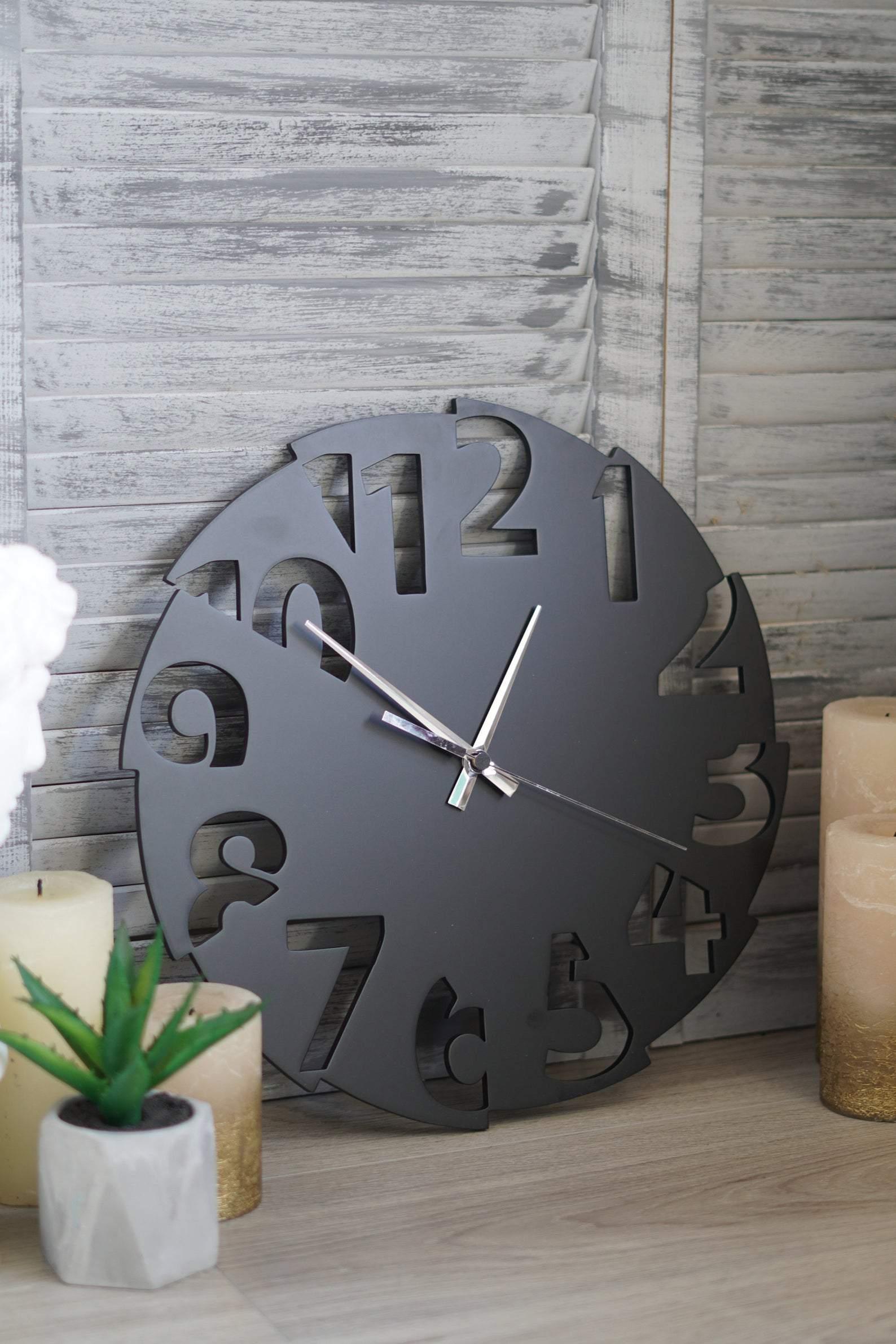 Half Cutt Numeric Clock - Makkar & Brothers