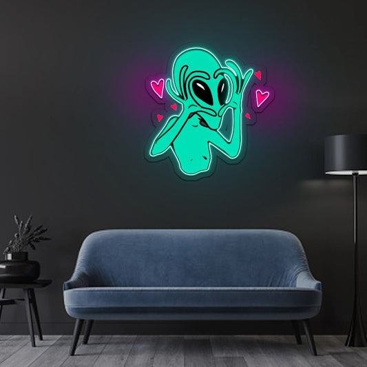 Alien Heart Neon Artwork - The MB Store