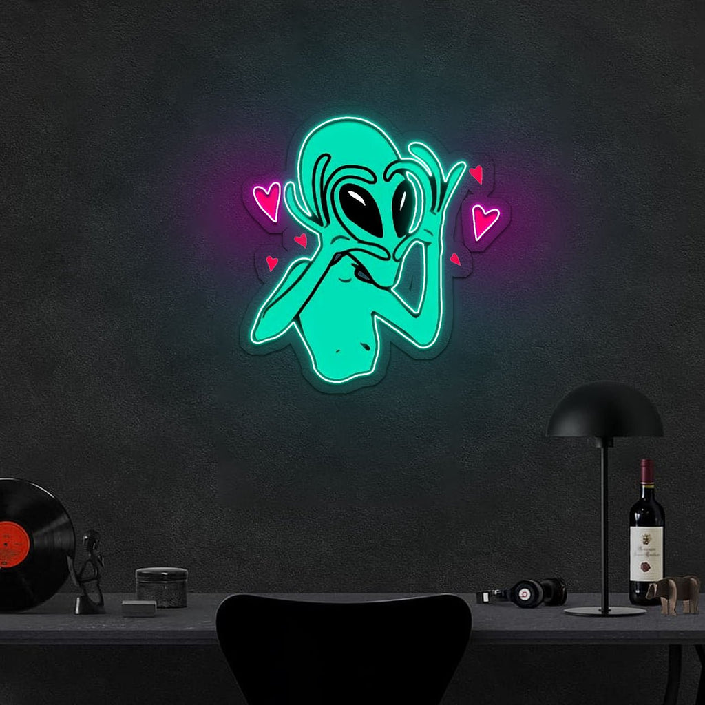 Alien Heart Neon Artwork - The MB Store