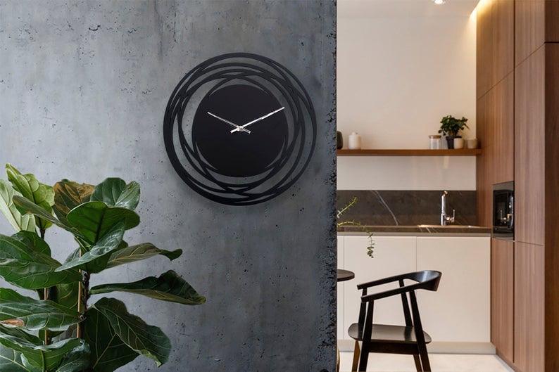 Maze Clock - Makkar & Brothers
